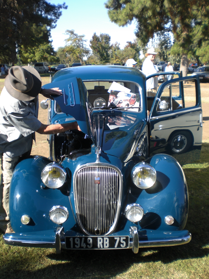 Absolutely lovely Simca 8.